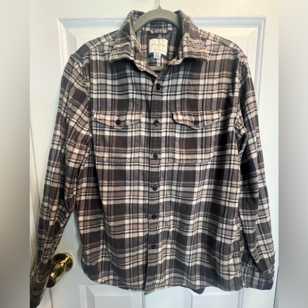 American Eagle Outfitters Green and White Casual Button Down Shirt